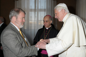 Paul Lombardo shakes hands with Pope Bendict XVI