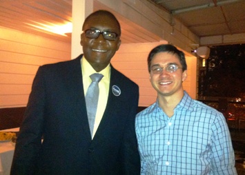 Tunde Akinyele and Charlie Carmichael (3L)